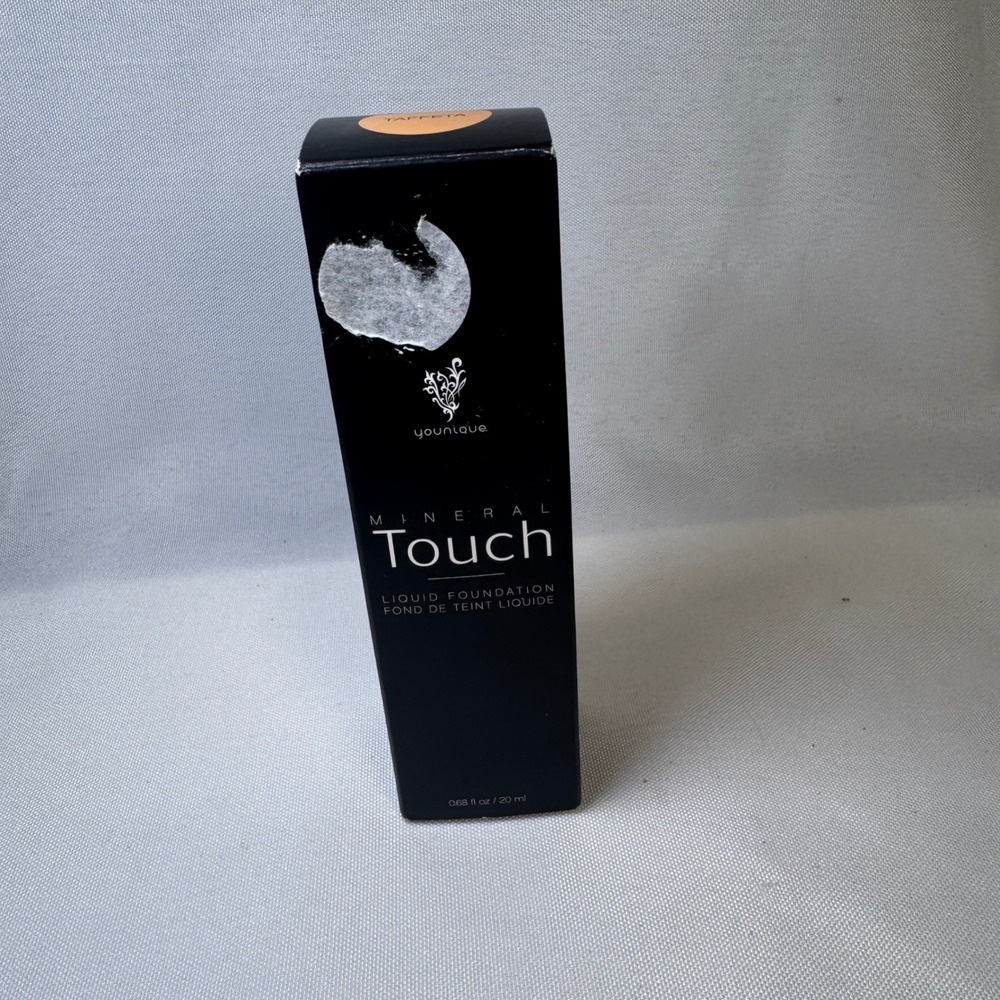 Younique Mineral Touch Liquid Foundation Taffeta 0.68 fl oz US-11403-04 NIB